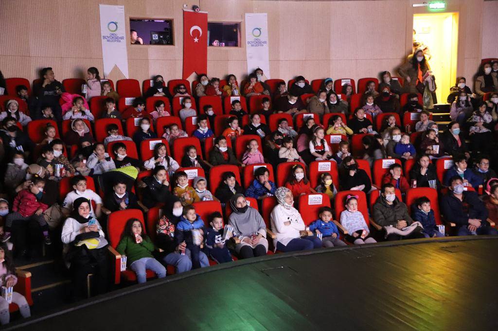 BÜYÜKŞEHİR ÇOCUKLARI UNUTMADI